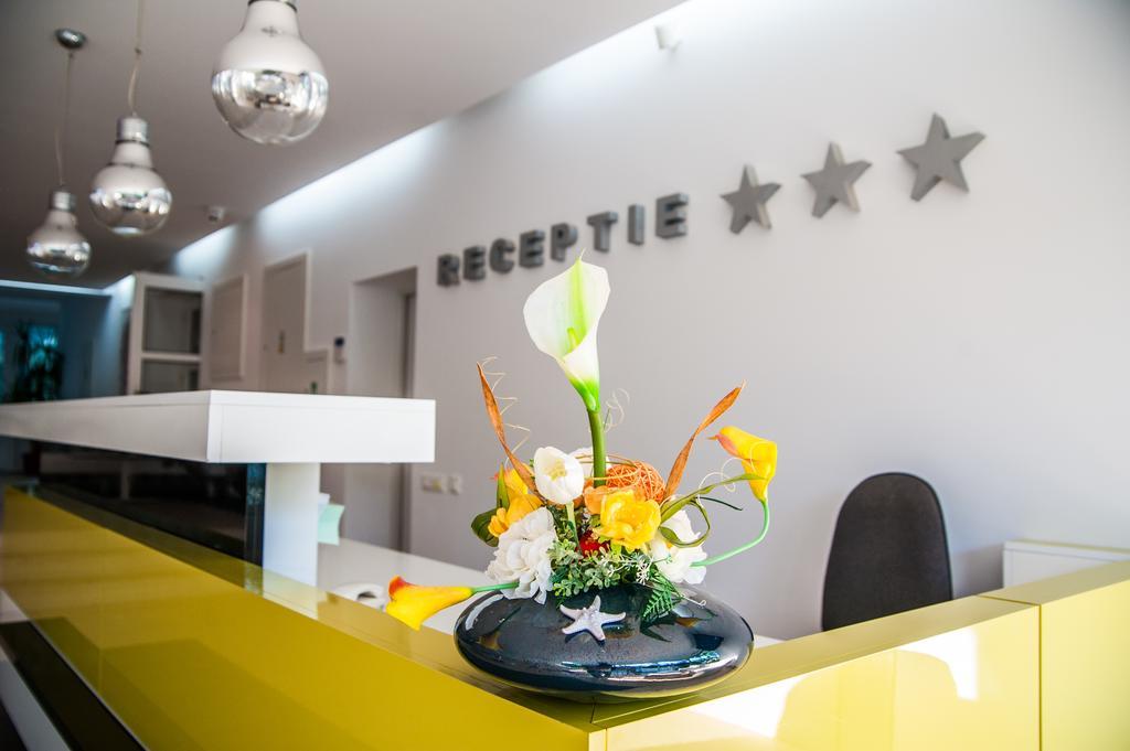 Hotel Favorit Venus Bagian luar foto