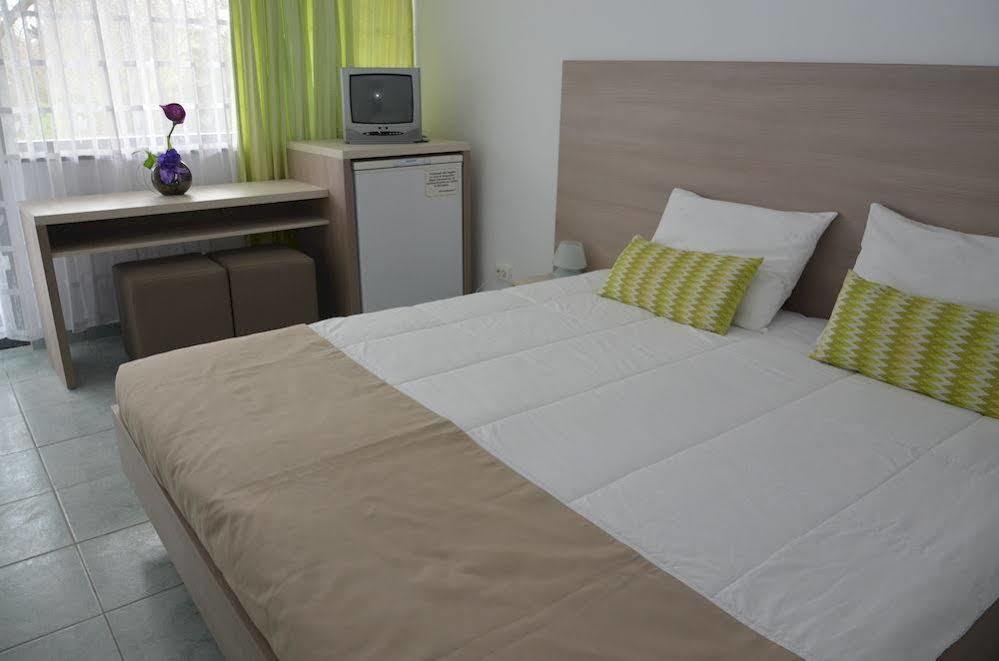 Hotel Favorit Venus Bagian luar foto